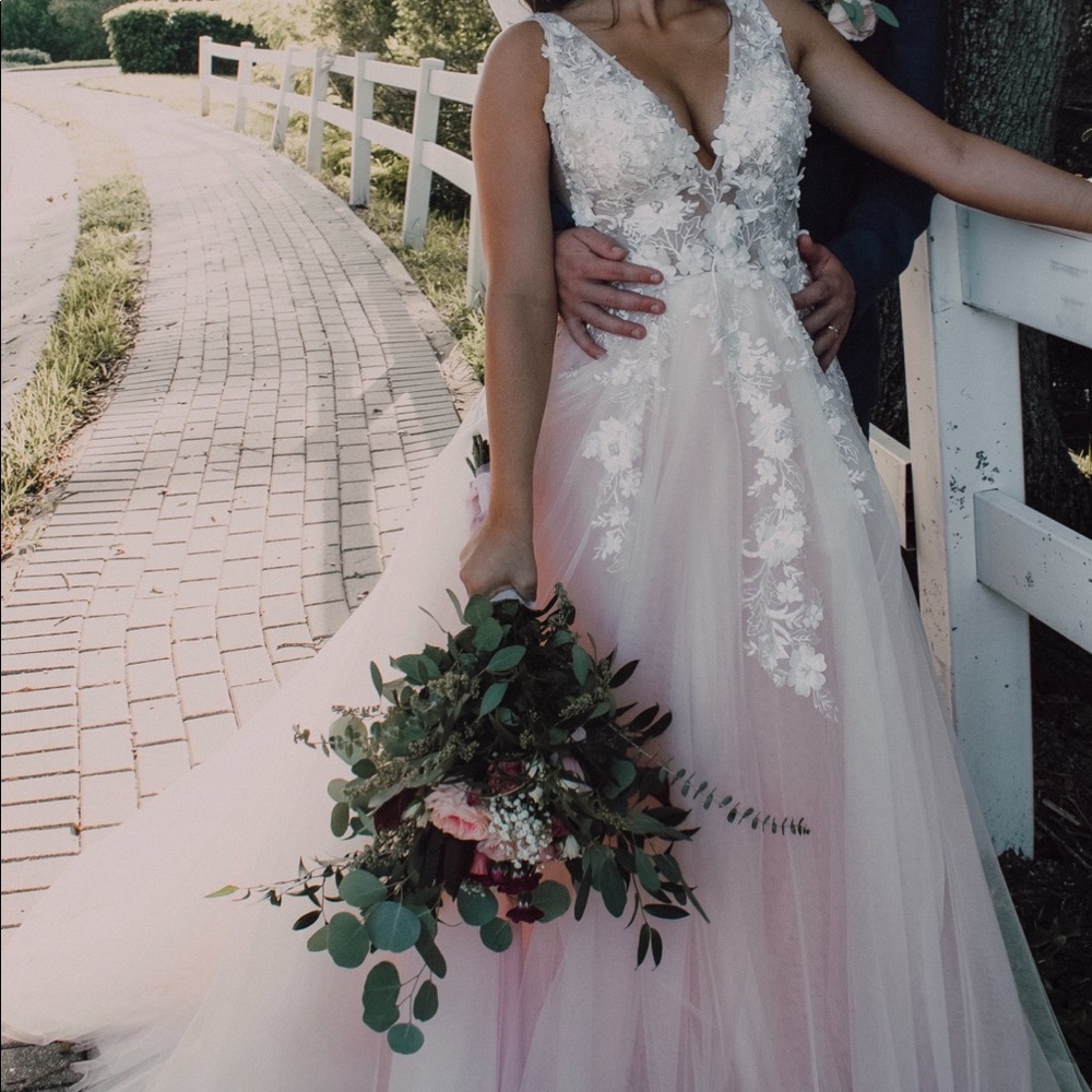 Wedding dress